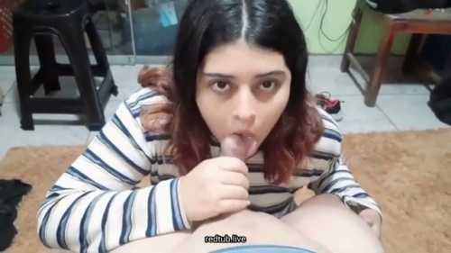 Cute Collage girl sucking big cock Indian MMS