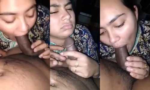 Desi horny girl rubbing her pussy Indian MMS