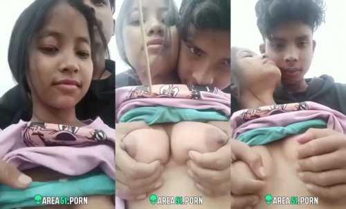 Cute Teen Girl Boobs and pussy rubbing Indian MMS