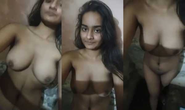 Cute Village Girl Showing her sexy boobs Indian MMS