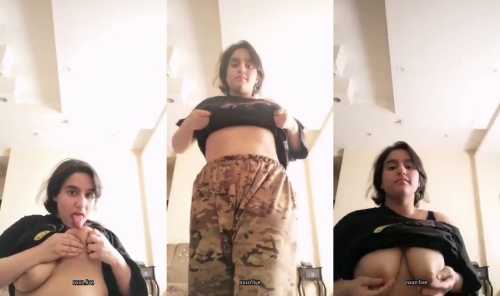 Cute muslim girl showing her big boobs Indian MMS