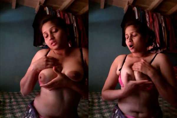 Horny Desi Girl Pressing her big boobs Indian MMS