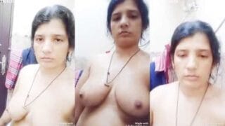 Innocent bhabhi showing her naked body Indian MMS