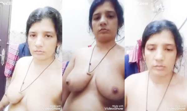Innocent bhabhi showing her naked body Indian MMS
