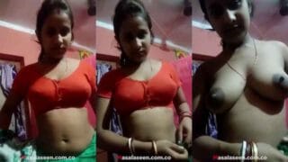 Slim Sexy Bhabhi Boobs Indian MMS