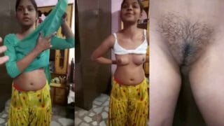 Virgin Desi Girl Small Boobs and Pussy Indian MMS